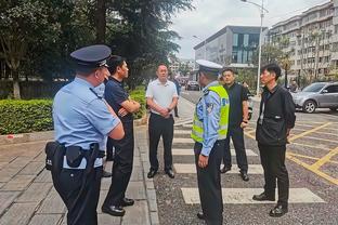 小老弟来了！恩德里克造访皇马基地，与安帅及诸位未来队友见面